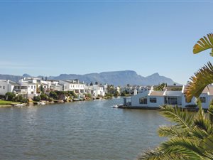 3 Bedroom House in Marina Da Gama