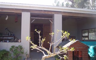 2 Bedroom House in Baardskeerdersbos