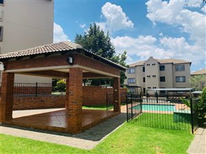 2 Bed Apartment in Bloubosrand