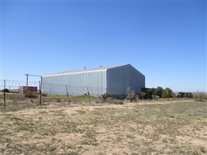 11 ha Farm in Vredenburg