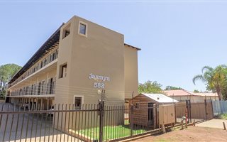 2 Bedroom Flat in Silverton