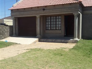 3 Bed House in Klarinet
