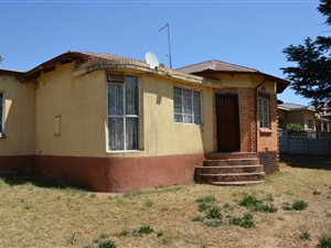 5 Bed House in Anzac