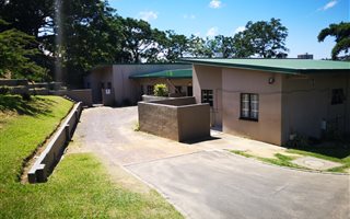 3 Bedroom Cluster in Sea View
