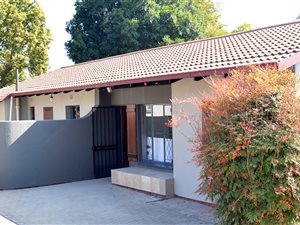 1 m² Office Space in The Reeds