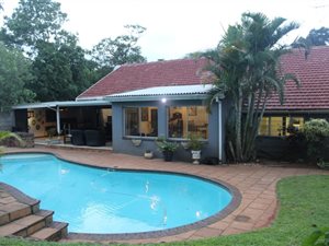 4 Bed House in Montclair