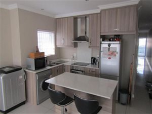 3 Bed House in Grassy Park