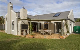 3 Bedroom House in Milkwood Park