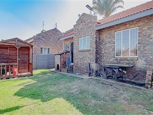 2 Bed House in Suiderberg