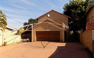 3 Bedroom House in Safari Gardens
