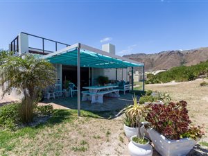 3 Bed House in Gordons Bay Central