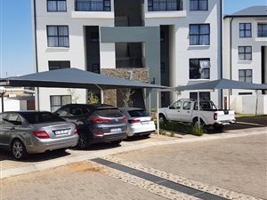 3 Bed Apartment in Westlake