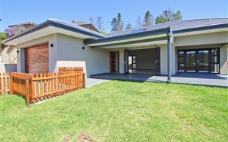 3 Bedroom House in Kanonkop