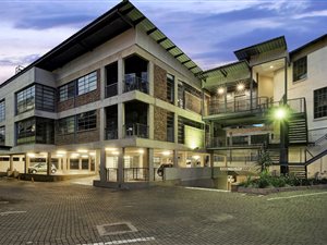 100 m² Commercial space in Milpark