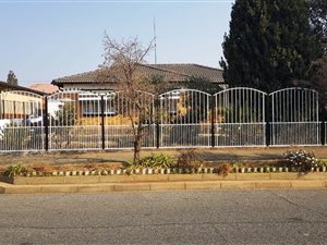 3 Bed House in Rewlatch