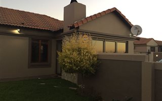 2 Bedroom House in Willow Park Manor
