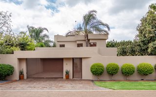 4 Bedroom House in Meyersdal