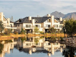 4 Bed Apartment in Pearl Valley
