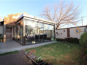 3 Bed Townhouse in Petersfield