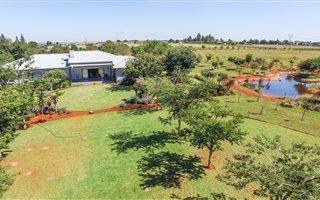 8.5 ha Farm in Tiegerpoort