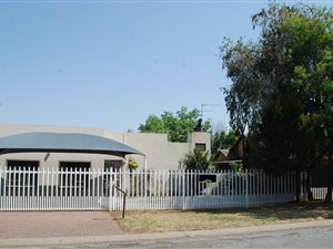3 Bed House in Vanderbijlpark SE4