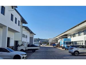 1600 m² Commercial space in Riverhorse Valley