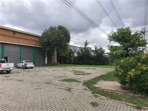 1500 m² Industrial space in Tulisa Park