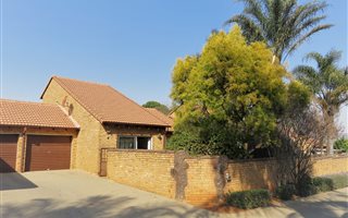 3 Bedroom Duplex in Honeydew Ridge