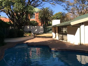 4 Bed House in Parktown North