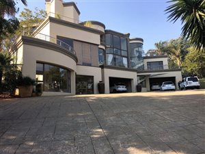 4 Bed House in Mooikloof Equestrian Estate