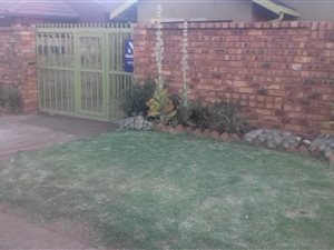 3 Bed House in Vosloorus