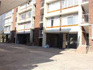 3 Bed Flat in Kilner Park