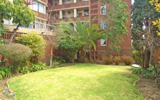 2 Bedroom Apartment in Kew