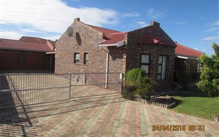 5 Bedroom House in Kabeljous