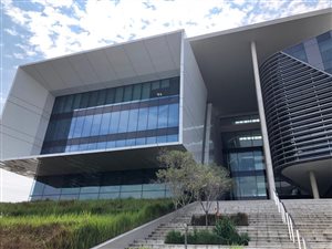 1272 m² Commercial space in Waterfall City