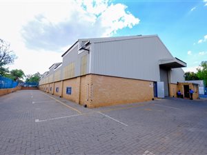1020 m² Industrial space in Gateway Industrial Park