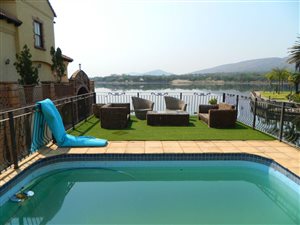 5 Bed House in Eagles Landing