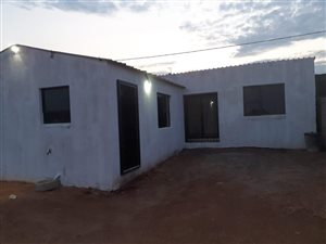 2 Bed House in Mabopane