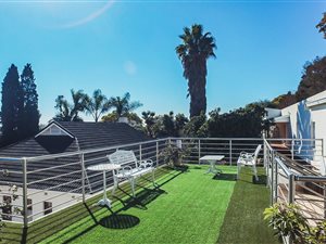 2 Bed Garden Cottage in Parktown