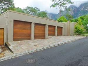 4 Bed House in Newlands