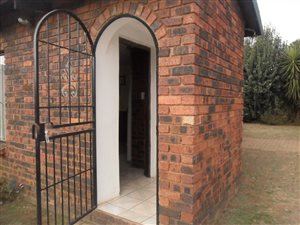 3 Bed House in Eldorado Park