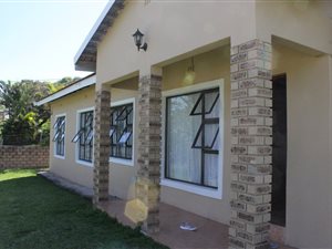 4 Bed House in Port Edward
