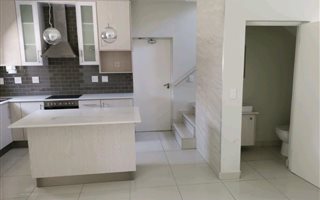 3 Bedroom Duplex in Parklands North