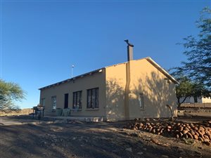 2083 ha Farm in Beaufort West