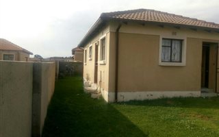 2 Bedroom House in Tasbet Park