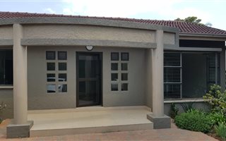 123 m² Office Space in Bedfordview
