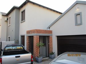 3 Bed House in Montana Park