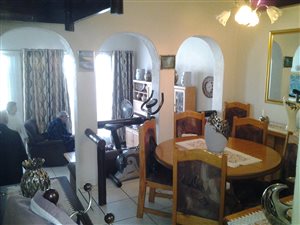 2 Bedroom Townhouse in Rosettenville