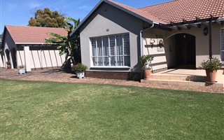 4 Bedroom House in Parkhill Gardens