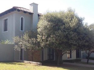 3 Bed House in Dainfern Golf Estate